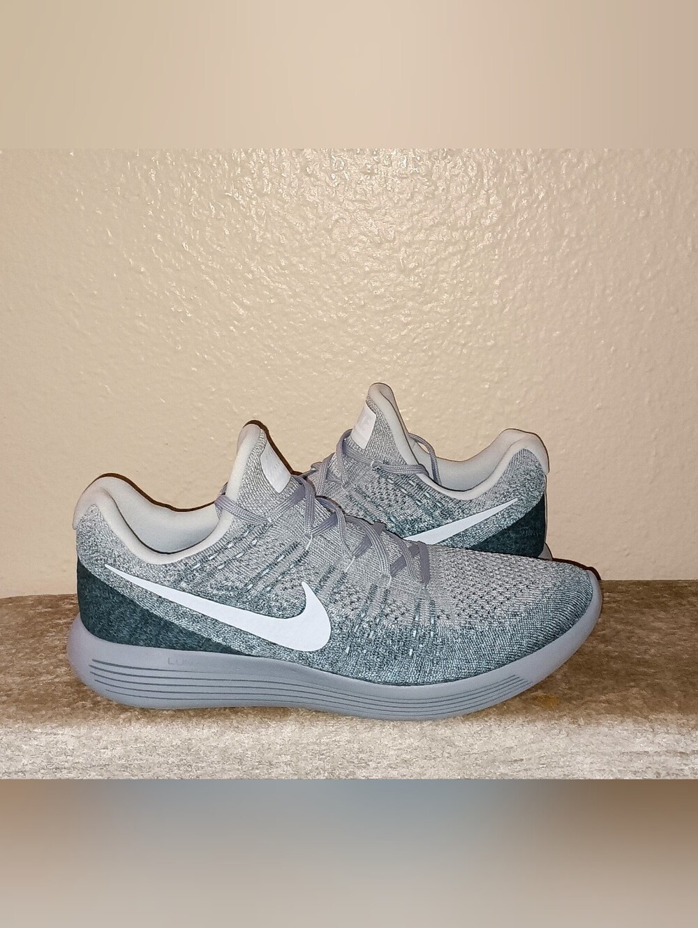 Nike LunarEpic Low Flyknit 2 Pure Platum - Picture 5 of 6